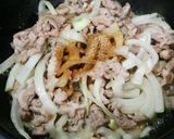 簡単!砂糖でお肉を炒める*豚こま煮*作り方5写真