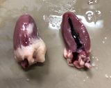 赤ワインでちょっぴりオシャレな鶏モツ煮作り方1写真