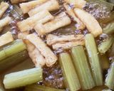 フキとお揚げの煮物作り方5写真