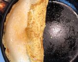 チーズで巻いてソーセージが入った卵焼き作り方6写真