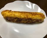 チーズで巻いてソーセージが入った卵焼き作り方10写真