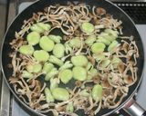 そら豆と乾燥しめじのひき肉オイスター炒め作り方7写真
