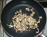 そら豆と乾燥しめじのひき肉オイスター炒め作り方6写真