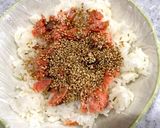 炒りごま香る鮭おにぎり作り方1写真