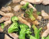豚ロースステーキ肉とブロッコリーの炒め作り方8写真