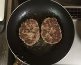 超簡単☆照焼きソースのビーフハンバーグ！作り方4写真