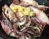 簡単で美味しい！ボイルイカのアヒージョ風作り方3写真