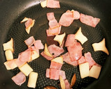 豆苗ベーコンきのこトマトのふんわり卵炒め作り方3写真