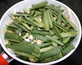 疲労回復！ニラたっぷり鶏レモン作り方3写真
