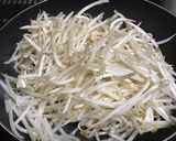 副菜♡やみつきもやし3分炒めレモン胡椒味作り方1写真