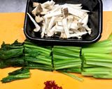 ピリ辛!大豆もやしと小松菜の炒めもの作り方3写真