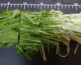 【油揚げと干しエビの香ばし水菜サラダ】作り方2写真