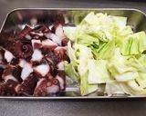タコとキャベツのペペロンチーノ作り方1写真