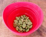父の日！そら豆と鶏ひき肉の炊き込みごはん作り方2写真
