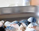 超簡単・塩さばのクミン(ホール)焼き♪作り方1写真