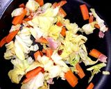 キャベツと人参とベーコンの野菜炒め作り方4写真