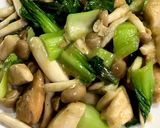 鶏胸肉チンゲン菜しめじタイカレー炒め作り方9写真