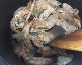 海老出汁と鰹出汁のお味噌汁作り方1写真