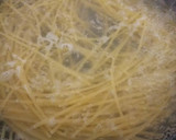 和えるだけ♪梅としらすと大葉の和風パスタ作り方1写真