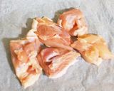 鶏もも肉のトマトソース、チーズ、バジル焼作り方1写真