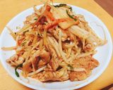 モヤシでカサ増し！豚キムチ炒め作り方5写真