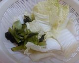 豚と野沢菜のバター炒め作り方1写真
