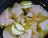 10分でできる鶏とアンチョビのアヒージョ作り方2写真