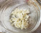 鶏皮となすとオクラの炒め物作り方4写真