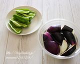 【基本の和食】茄子とピーマンの揚げ浸し。作り方1写真