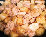 簡単に♪じゃがいもと鶏肉の味噌炒め作り方4写真