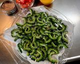 レンチンで簡単♪夏のゴーヤサラダ作り方3写真