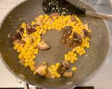 【楽めし】椎茸とコーンの味噌バター作り方3写真