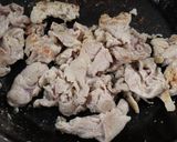 美味♪塩麹豚肉もやしキクラゲ胡瓜の炒め物作り方6写真