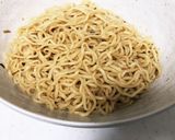 こんがりコーンチーズの冷やしみそラーメン作り方5写真