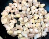 鶏ひざ軟骨の辛味噌炒め！作り方1写真