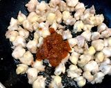 鶏ひざ軟骨の辛味噌炒め！作り方4写真