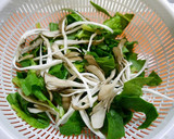 簡単！銀鮭舞茸ほうれん草の胡麻炒め作り方2写真
