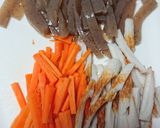 ★超簡単　ちくわとこんにゃくのキンピラ作り方1写真