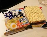 サッポロ一番塩ら～めんで生春巻✨作り方1写真