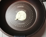 ピーマンと舞茸のカレーマヨ炒め作り方2写真