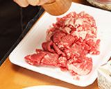 季節野菜と牛肉のクリームストロガノフ作り方3写真