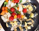チーズイン磯部いももちと野菜の塩ダレ炒め作り方22写真