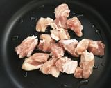 鶏肉とナス、ピーマンのカレー粉炒め作り方2写真