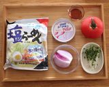 塩らーめんで胡麻油香るトマトツナ冷やし麺作り方1写真