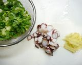 簡単！タコと小松菜のお味噌汁☆生姜風味作り方1写真