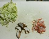 カニカマとキャベツのクリーム風パスタ作り方1写真