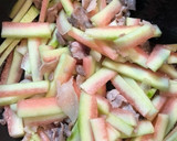 ご飯が進む★スイカの皮と豚肉の中華炒め作り方3写真