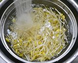 簡単！豆もやしの下処理作り方1写真