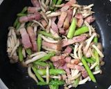 アスパラしめじベーコンクリームパスタ作り方3写真