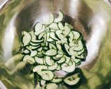 きゅうりとワカメのわさびマヨ作り方1写真
